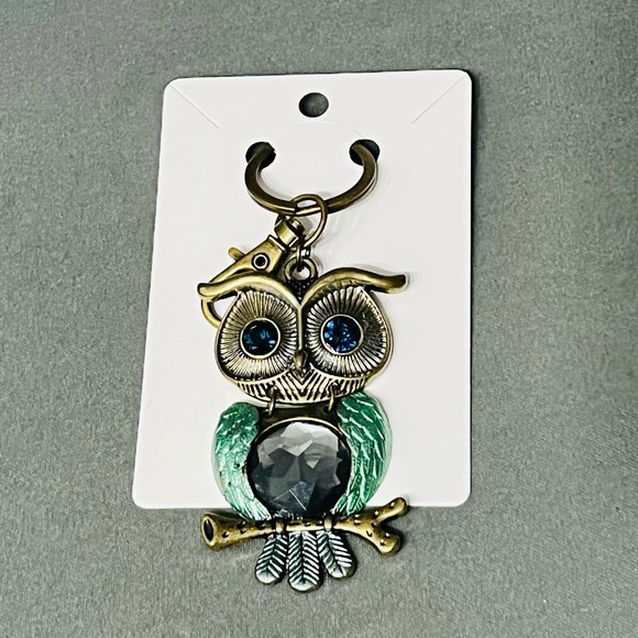 Owl Keychain Antiqued Gold Metal Boho 3” Repurposed Giftable Handmade - Picture 6 of 6